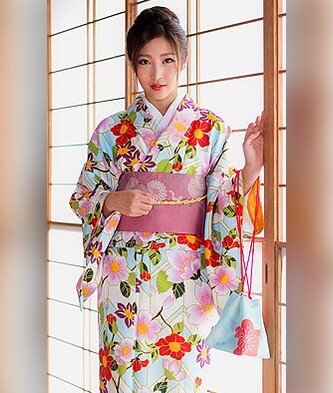 Emiri Momota