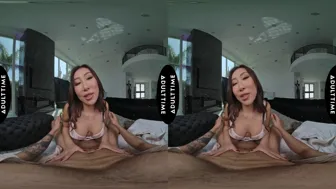 POV VR thân mật: Niềm vui của kẻ nhìn trộm khi Nicole Doshi bú và cưỡi cặc🌭 một cách điên cuồng