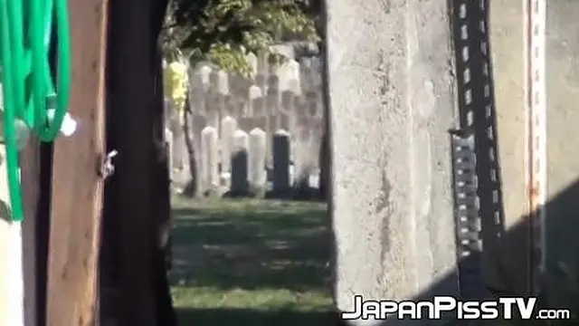 Sizzling Ladies Urinate Warmly &mdash;  Kinky and Alluring