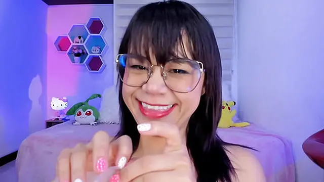 Lila Jordan drools in a glass